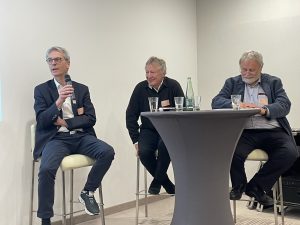 Panelists at Hydrogen the tip of the iceberg, Februar Monthly Meeting AGBC Munich